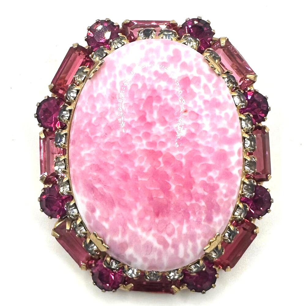 Vintage gold tone oval pink mottled art glass cabochon rhinestones brooch